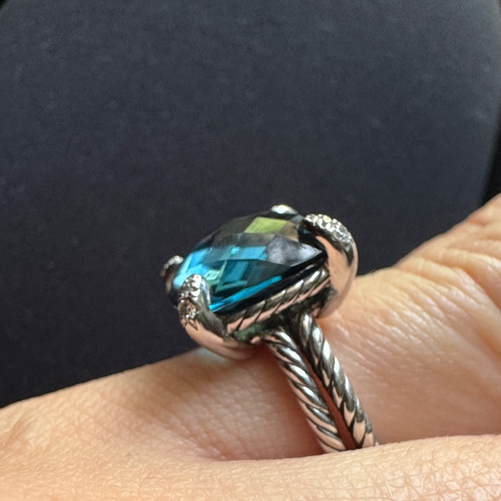David Yurman Sterling Silver Ring with Teal Cushion-Cut Gemstone - Picture 5 of 6